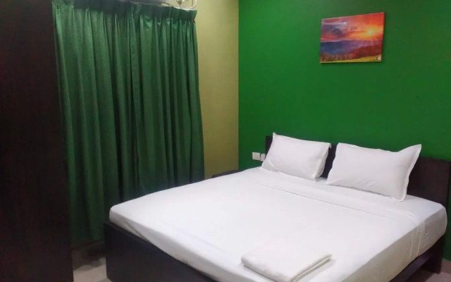 Max Classic Serviced Apartment