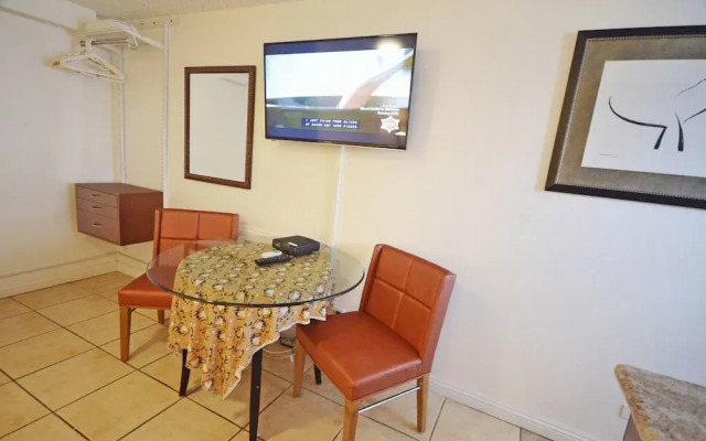 Kuhio Village #1201R by RedAwning