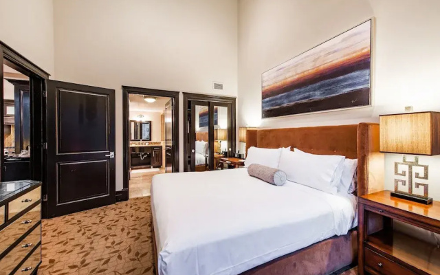 Luxury Hotel Suite - 2 Br Condo