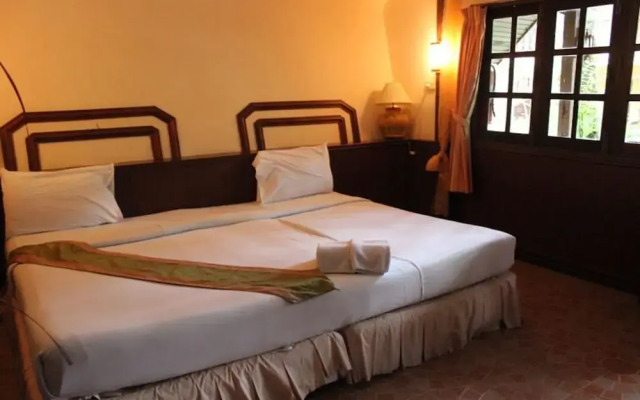 Ko Chang Grand Cabana