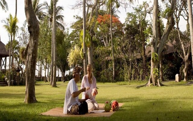 Beachfront Suites Bali