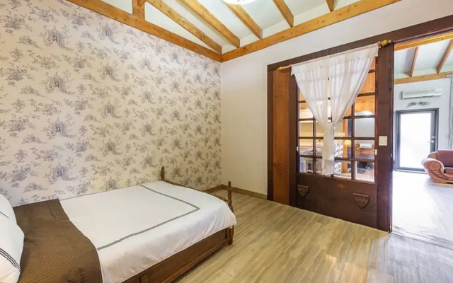 Yangyang Santa Hill Pension