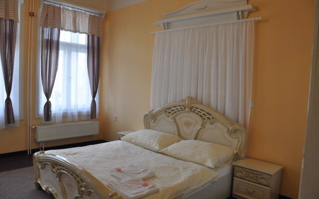 Apartmány vila Týniště