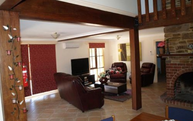 Boobook Manor – Guest Rooms – Cassini