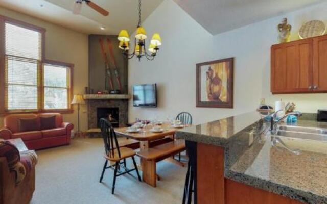 3 Bedroom Colorado Mountain Vacation Rental in River Run Village With Convenient Access to Ski Slopes