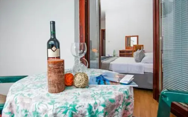 Rooms Ladonja