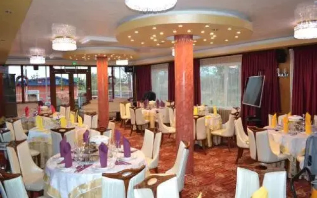 Hotel Plutitor Splendid