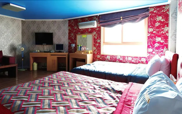 GreenBich Hotel