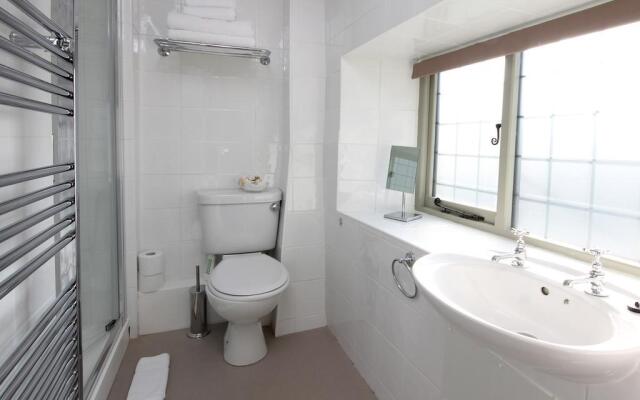 Horse and Groom Hotel