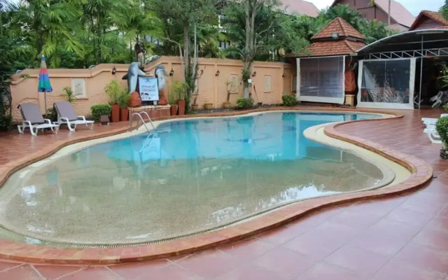 Ko Chang Grand Cabana