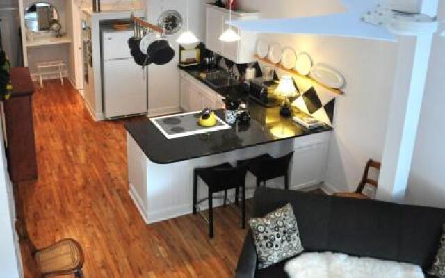 Crate & Cargo Suite 1