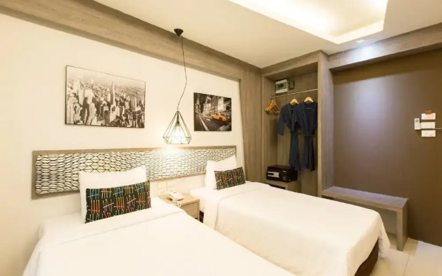 Golden Dragon Suvarnabhumi Hotel