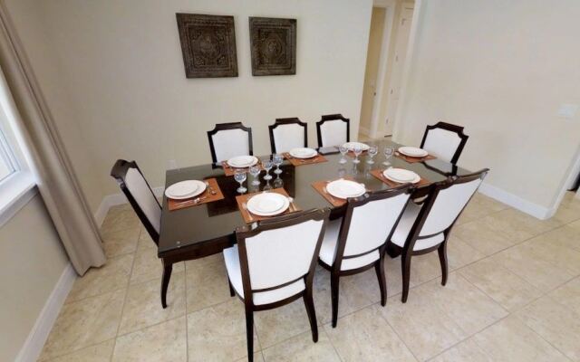 ACO PREMIUM - 6Bd pool and spa (1734)