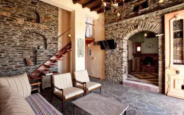 Tinos Habitart