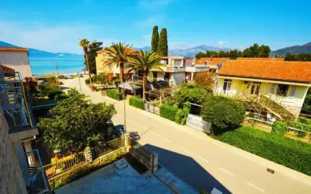 Apartments Marinic
