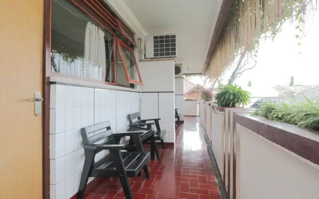 Airy Kaliwates Gajah Mada 233 Jember
