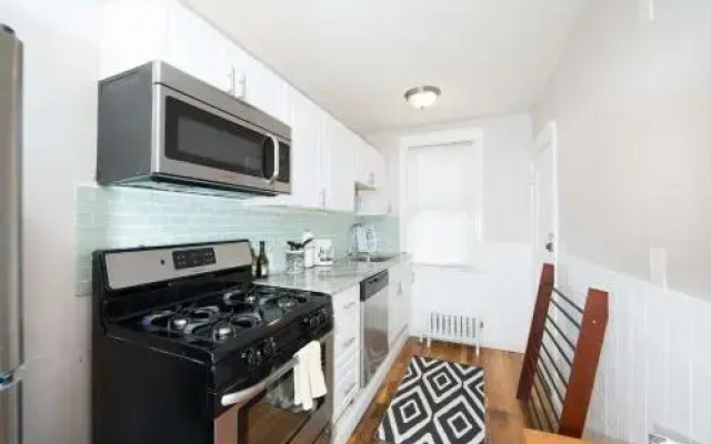 Longwood Medical one bed