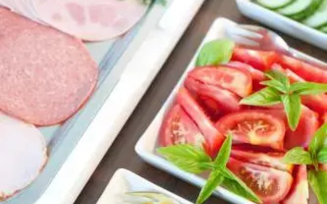 Weinhof & Gästehaus Dombi Weiss