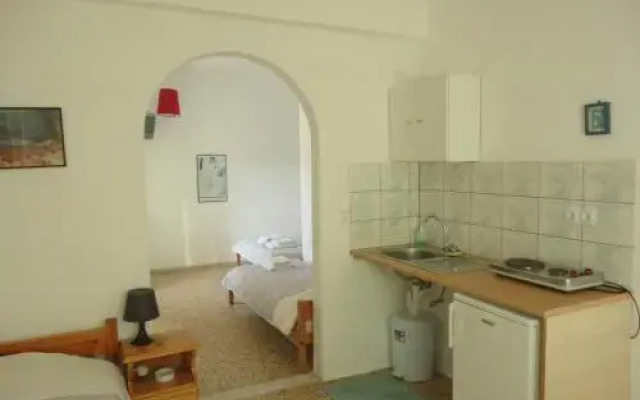 Ilias Place
