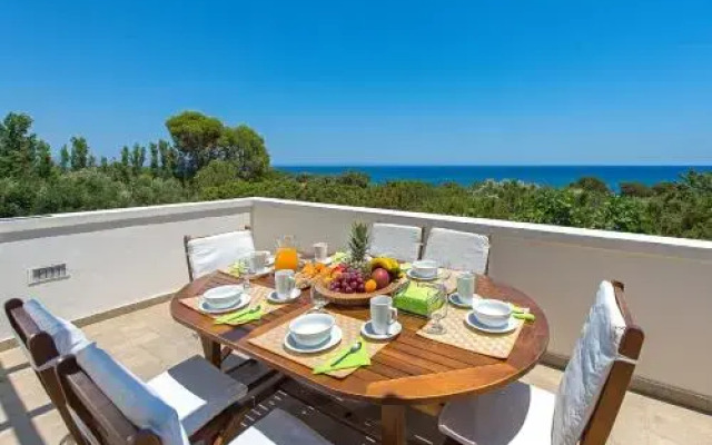 Albatross Beach Front Villas