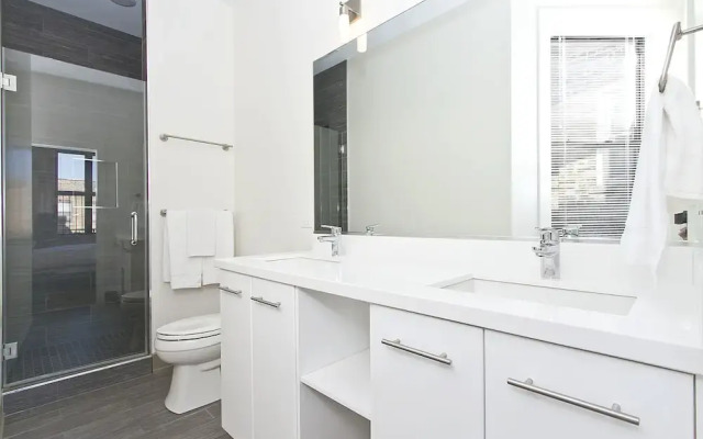 Stunning 2BR in Wrigleyville by Sonder