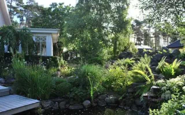 Lilla Grönas Trädgårds B&B