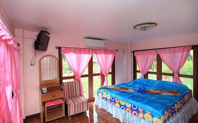 Baansuan Tayida Resort  Homestay