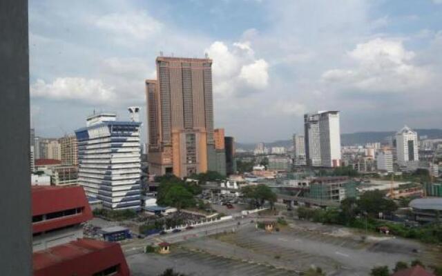 Laras Suites @ Casa Residency