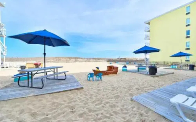 46th St Windjammer 303 2Br Condo