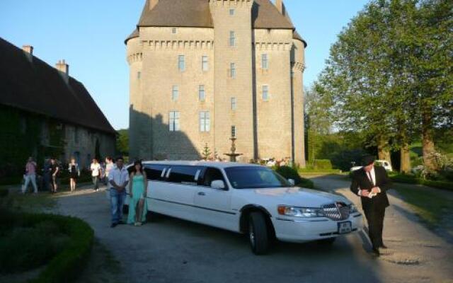 Homestay Château De Saint-Maixant