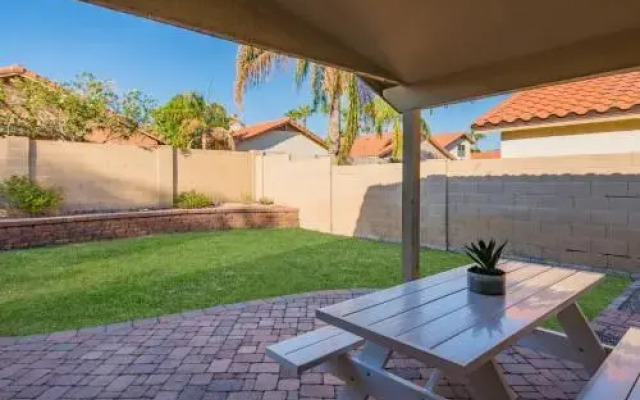 3BR Home Great Backyard by WanderJaunt