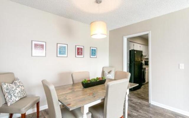 Riverside West Nashville Condo by RedAwning