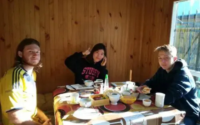 Backpackers & hostal " Alakalufe "