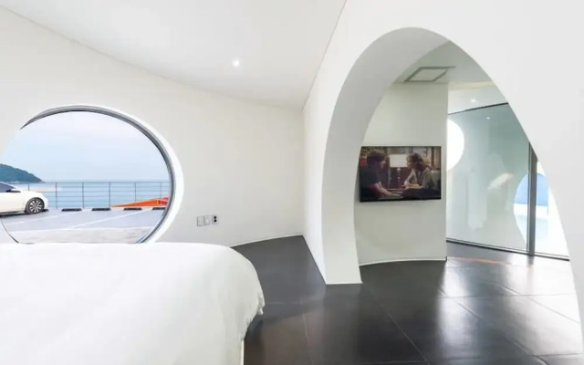 Namhae Pumda Pool Villa Pension