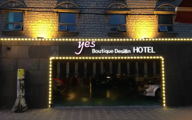 Yes Hotel