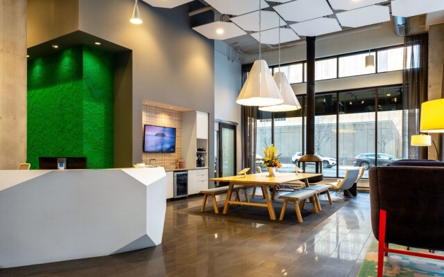 Stay Alfred on South 4th Street