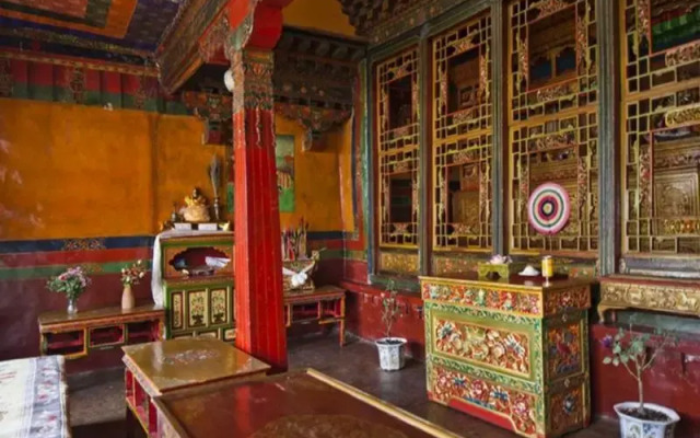 Yabshi Phunkhang Heritage Hotel