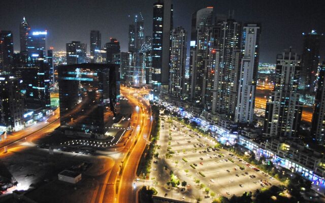 City Nights Holiday Homes- 8 BLVD Walk Tower