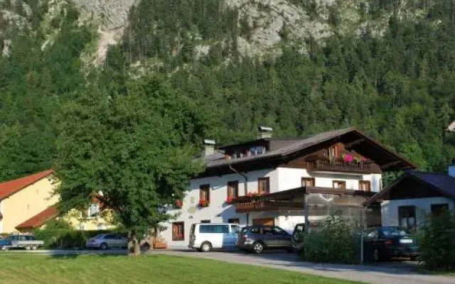 Gästehaus Riki Oberschmid