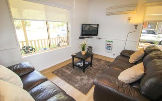 Silver Birches Holiday Unit 1