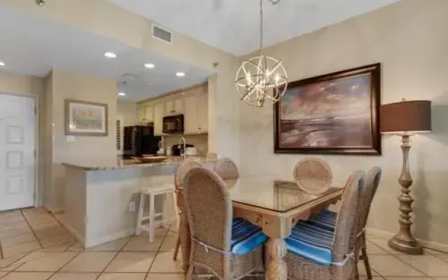 Tops'l Beach Manor 0113