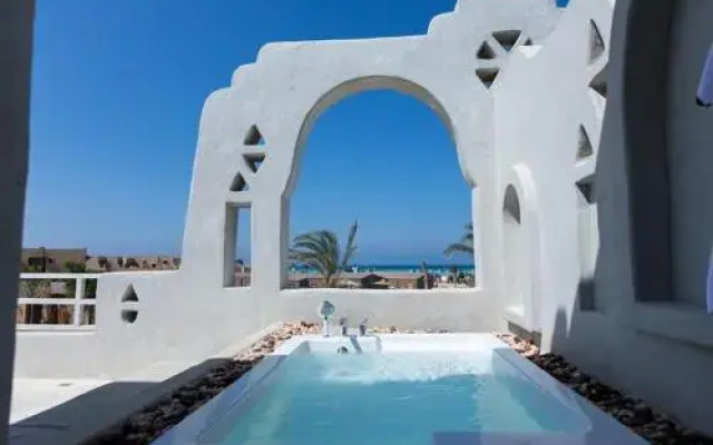 La Hacienda Ras Sudr