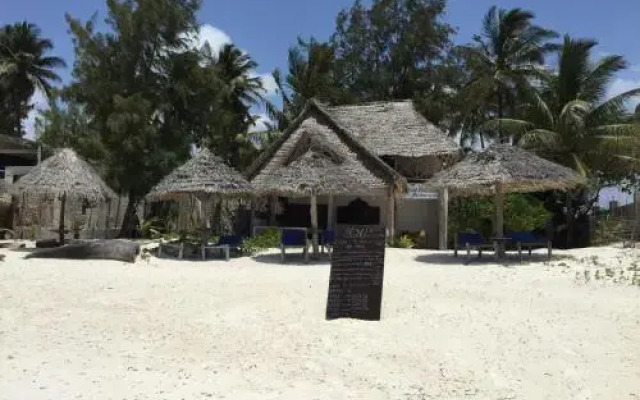 Helwa Zanzibar Beach Bungalows