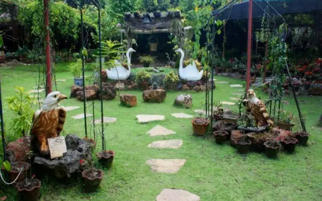 Neptune Pittman's Garden Resort