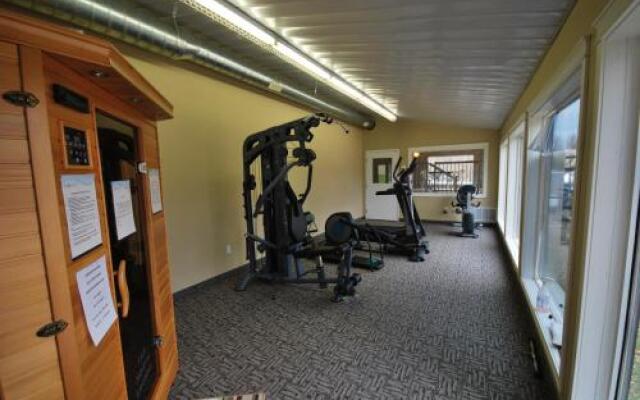 Kenosee Inn & Cabins