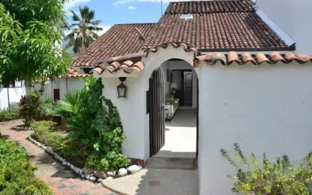 Casa Los Almendros