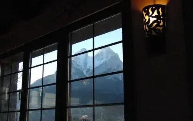 Alojamiento Rural Y Casa De Colonies Pedraforca
