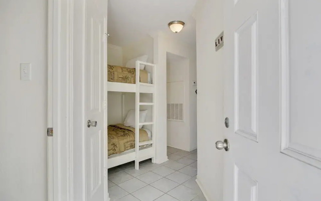 Seascape 2121 1 Bedroom 1 Bathroom Condo