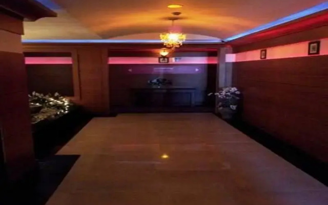 Hotel White Castle