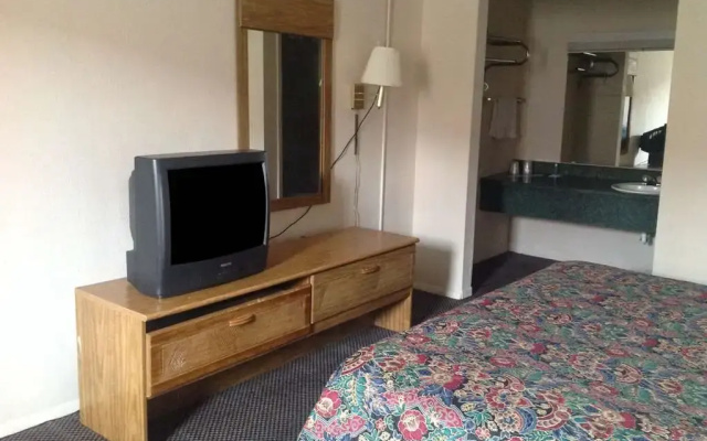 Country Hearth Inn & Suites Indianapolis